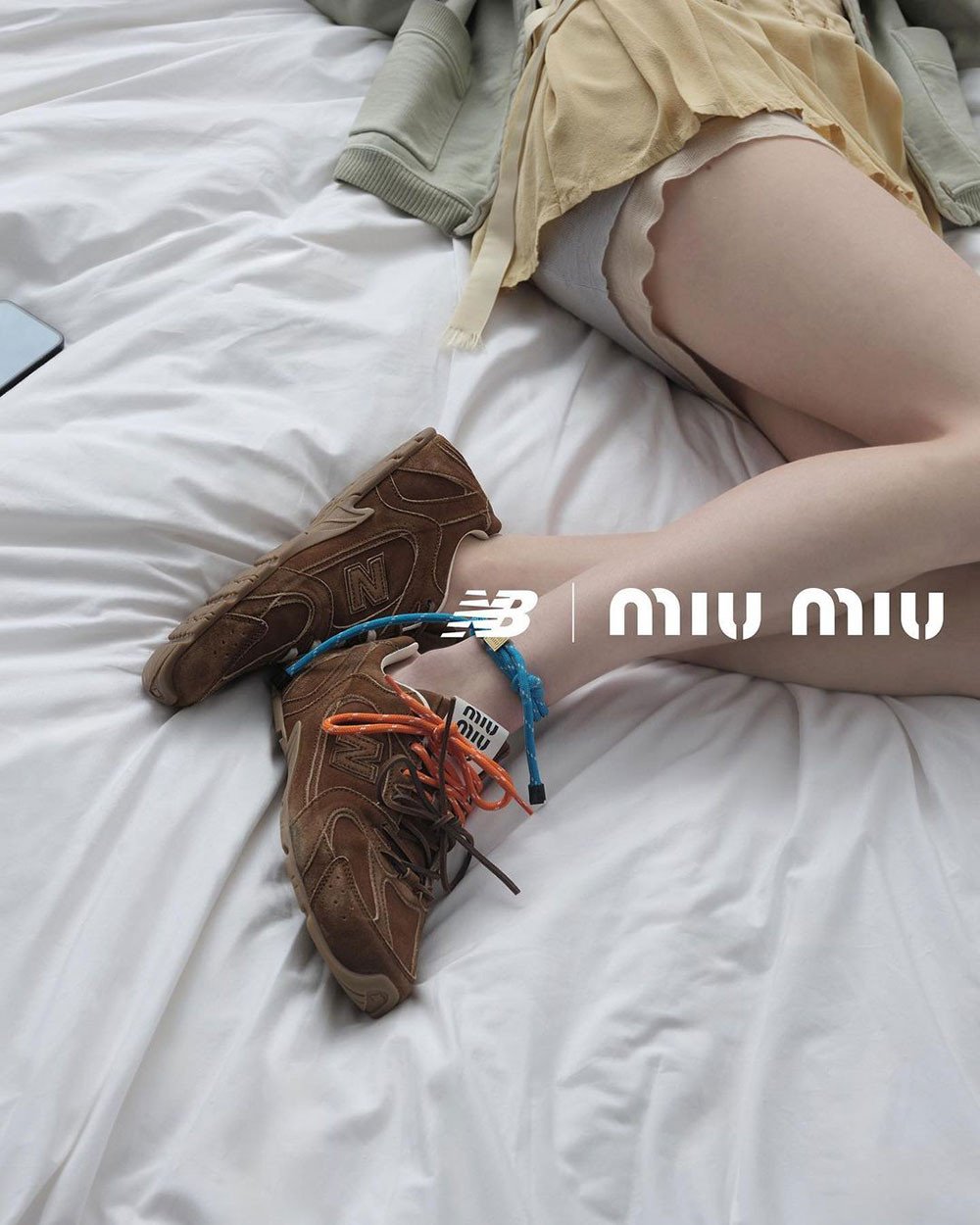 Ba phiên bản màu sắc trang nhã của giày thể thao nữ Miu Miu x New Balance 530 SL