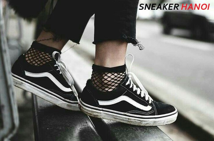 Bí quyết phối tất đi giày sneaker để tăng tính thẩm mỹ cho trang phục