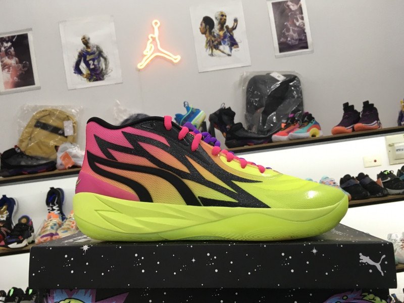 bộ đệm Nitro Foam của giày bóng rổ Puma Rick and Morty MB.02 mang lại sự êm ái