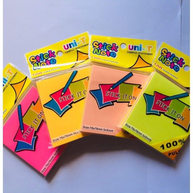 Bộ giấy note vuông 3x3 inch nhiều màu, giúp phân loại thông tin hiệu quả.