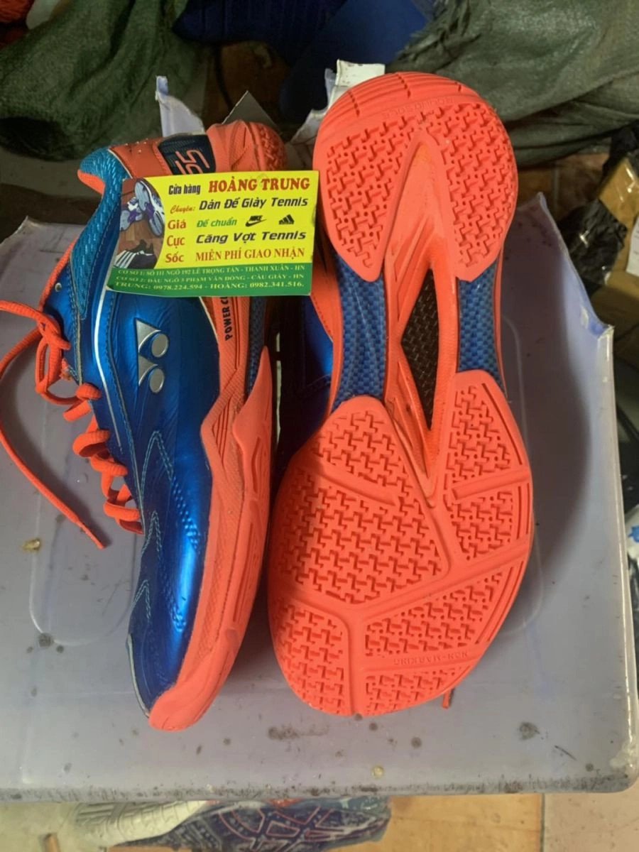 Bộ sưu tập đế giày thể thao sẵn sàng để thay thế đế giày hư hỏng