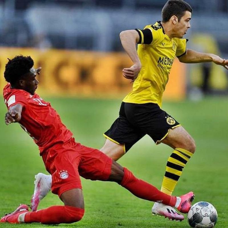 Các mẫu giày đá bóng cho hậu vệ sân cỏ nhân tạo phổ biến từ những thương hiệu hàng đầu.