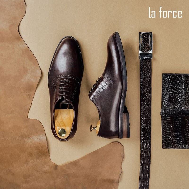 cách xỏ dây giày tây đẹp với da cao cấp