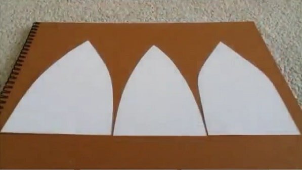 Cắt rời các hình mẫu cơ bản đã vẽ để làm phần thân mũ