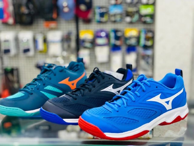 Chất liệu bền bỉ của dây giày cầu lông Yonex chuyên dụng