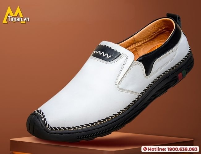 Chất liệu da bò thật cao cấp trên đôi giày lười nam giá rẻ, đảm bảo độ bền