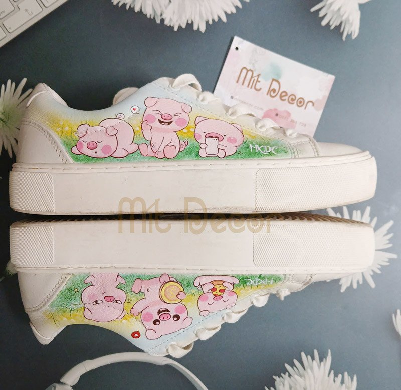 Chi phí vẽ giày custom tại TP.HCM