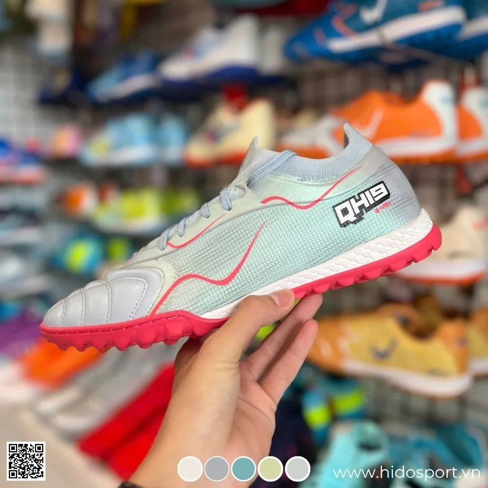 Chi tiết giày đá bóng Wika Quang Hải QH19 Z-Vol xám hồng