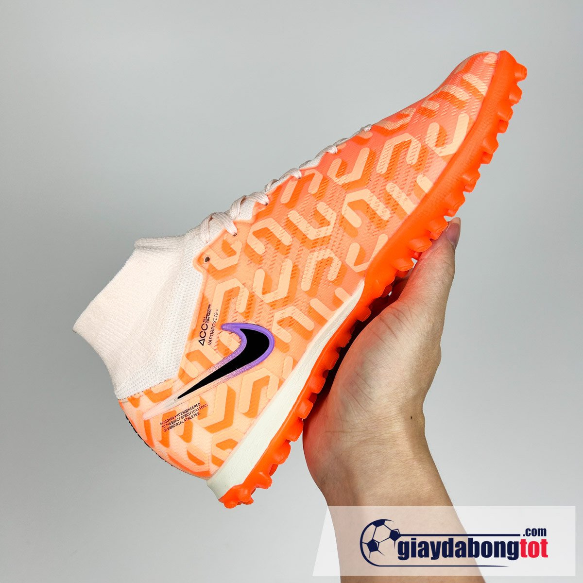 Chi tiết thiết kế nổi bật của Nike Superfly 9 Elite TF bản replica