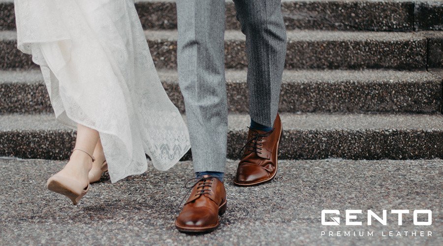 Chú rể đi thử giày tây thường xuyên trước ngày cưới để làm quen và tạo sự êm ái cho đôi chân