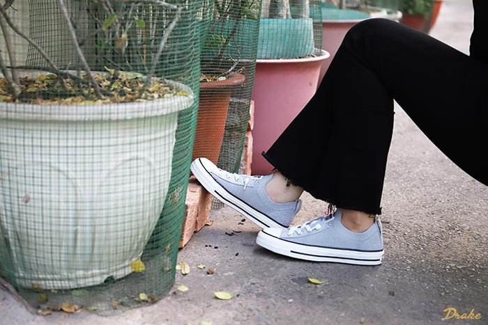Cổ giày và lưỡi gà co giãn của giày lười vải nam Converse Shoreline Knit Slip, tăng sự thoải mái