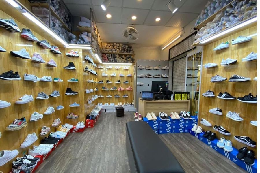 D. Sneakers - Shop bán giày sneaker ở Vinh, Nghệ An