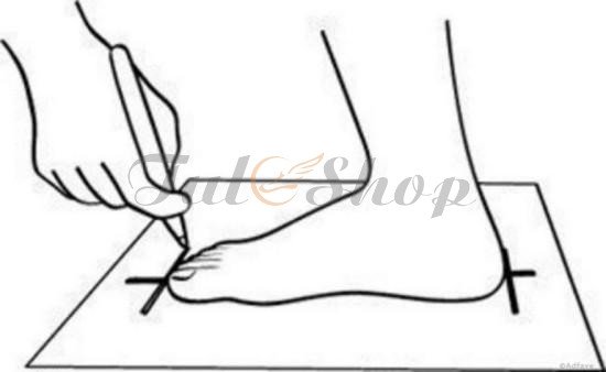 Đánh dấu các điểm trên cùng, dưới cùng và hai bên bàn chân để đo size giày