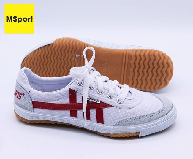 Đế cao su chất lượng cao của giày thể thao Asia tăng độ bền và ổn định