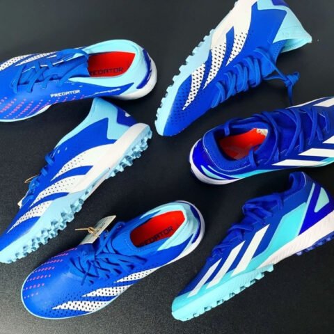 Đế giày đá bóng sân cỏ nhân tạo với đinh nhỏ, thấp bằng cao su