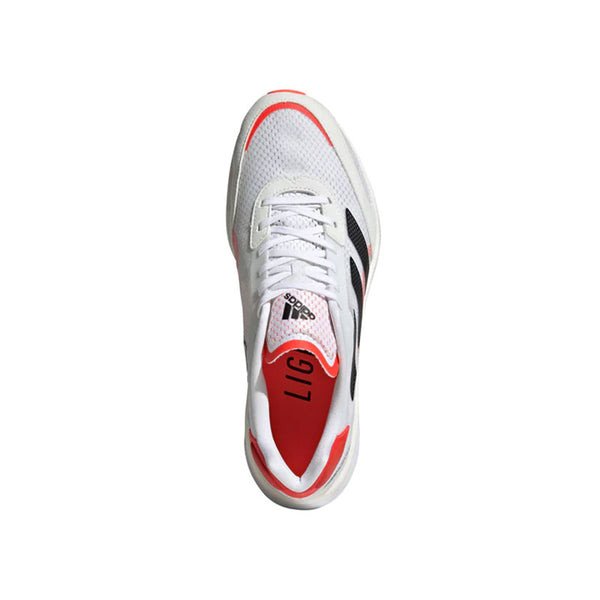 Đế giày Lightstrike siêu nhẹ của Adidas hỗ trợ vận động linh hoạt