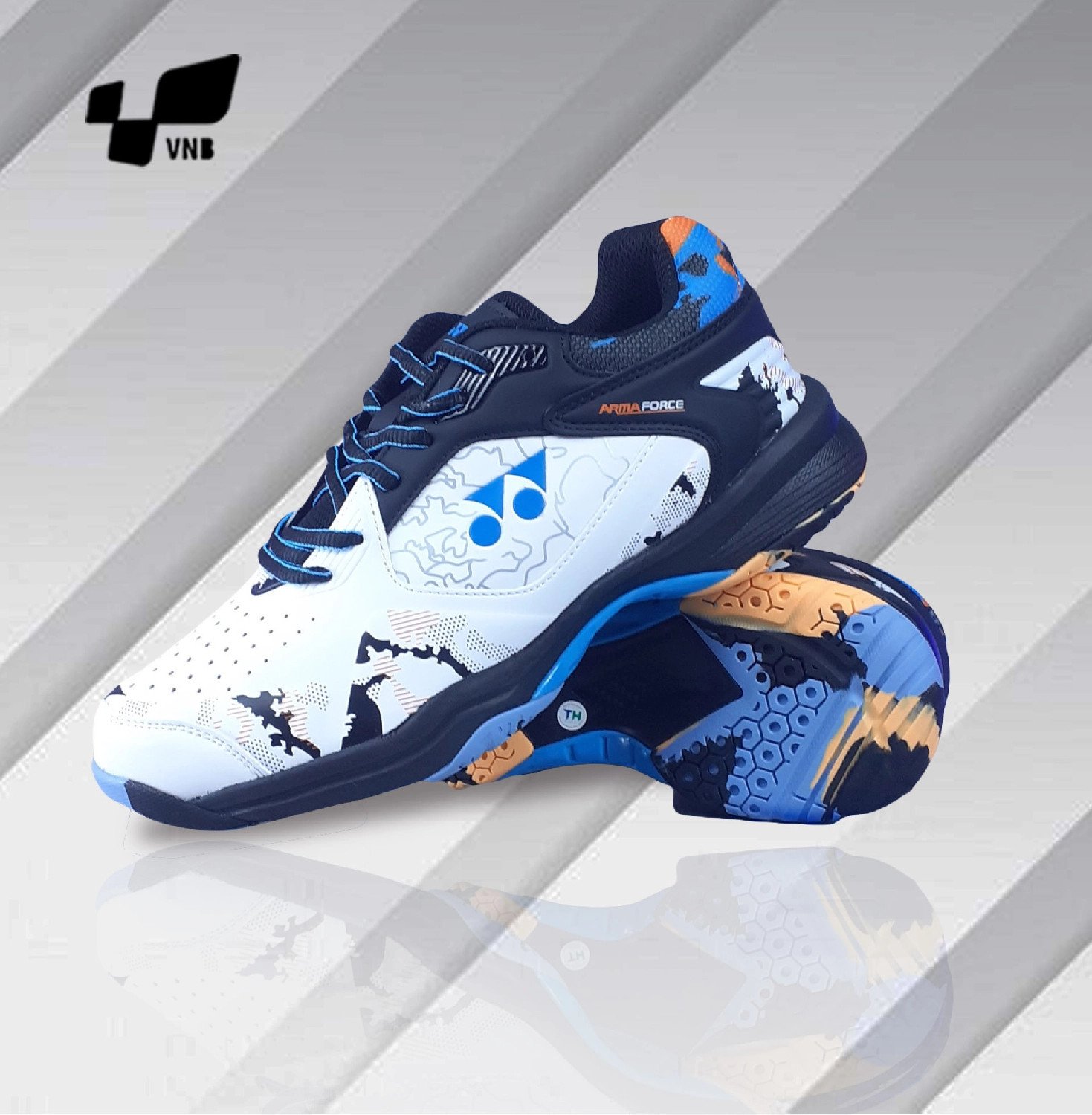 Đế ngoài Hexagrip của giày cầu lông Yonex Arma Force tăng cường độ bám và ổn định