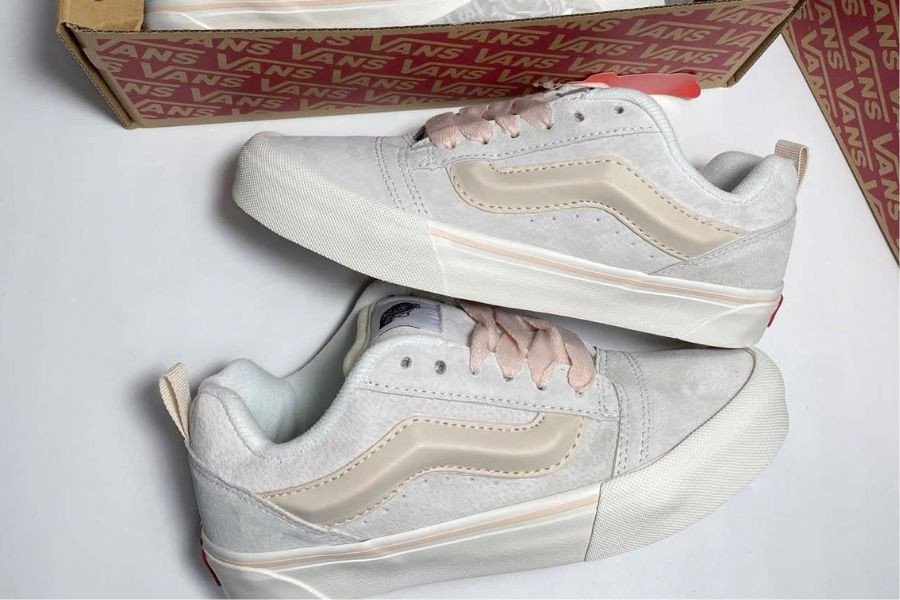 Den Sneaker mang đến những đôi giày thể thao nam chất lượng ở Vinh