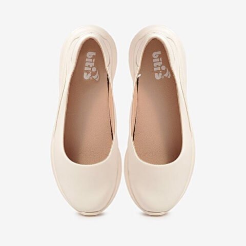 Độ bền cao của giày bệt phong cách thể thao