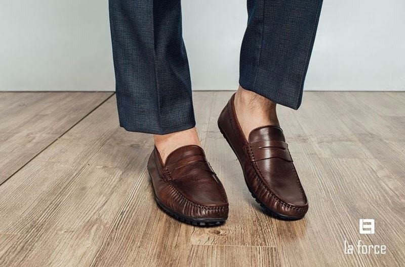 Đo kích thước chân chuẩn xác để tránh mua phải giày bị rộng 2 size