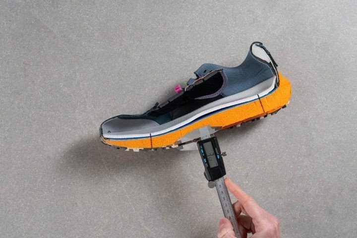 Độ sâu gai giày Brooks Caldera 6