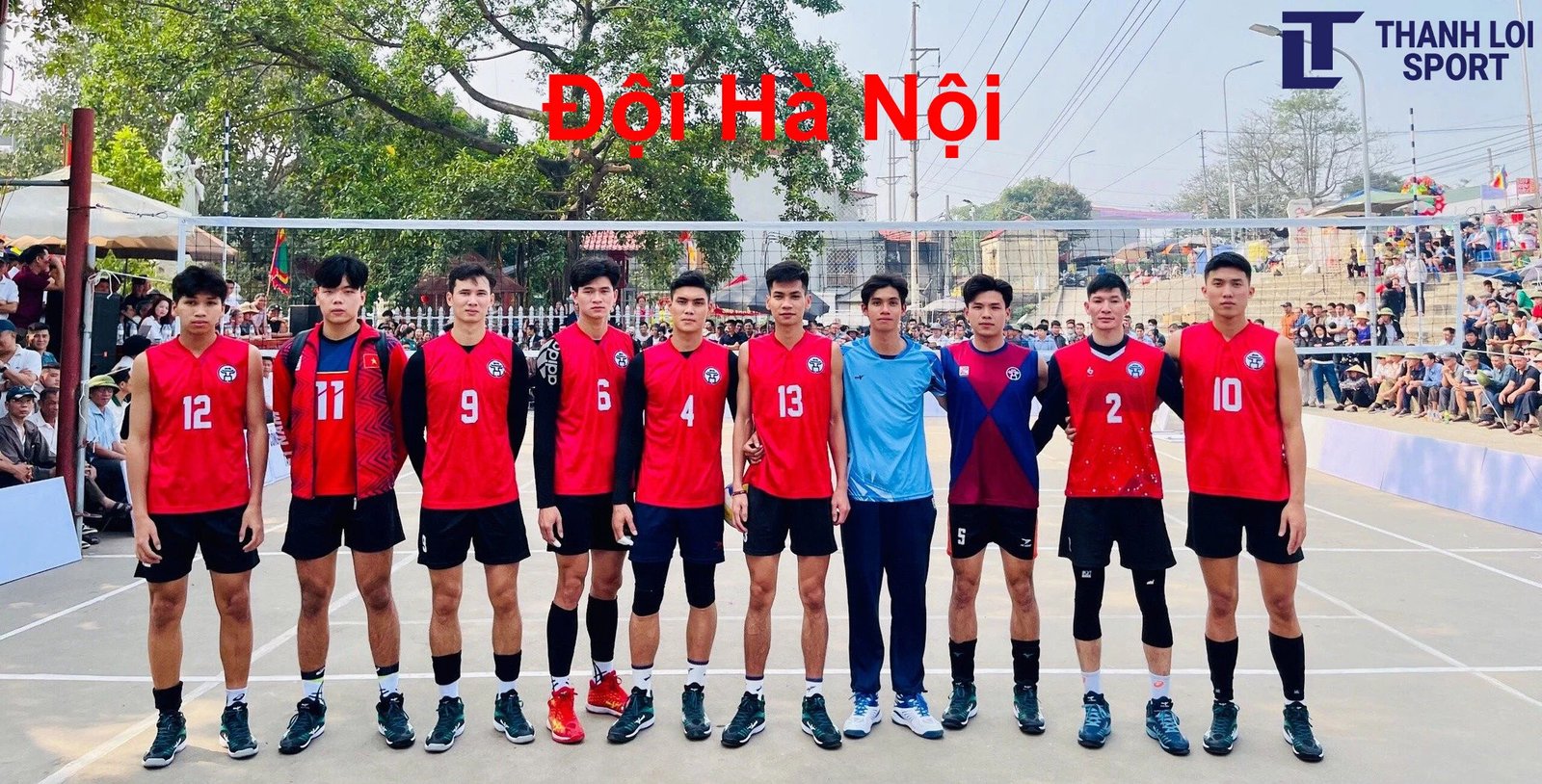 Đội bóng chuyền Hà Nội tin dùng giày Sao Vàng trong thi đấu