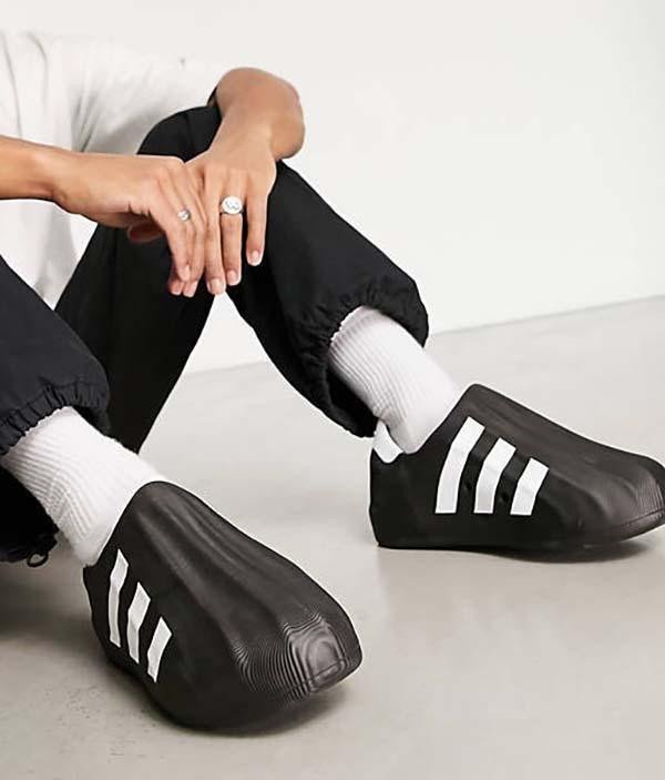 Đôi giày Adidas Adifom Superstar với chất liệu EVA, mang lại cảm giác đi êm chân cả ngày