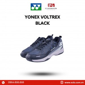 Đôi giày cầu lông Yonex Voltrex Black 2025 màu đen, thể hiện độ bền bỉ của giày cầu lông Yonex