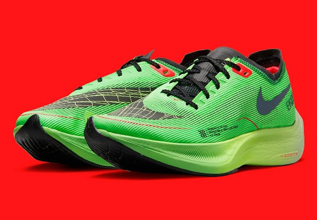 Đôi giày chạy bộ với đế ZoomX, minh chứng cho sự phát triển công nghệ giày