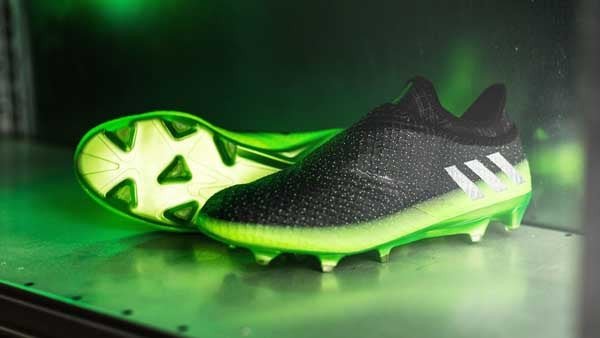 Đôi giày đá bóng Adidas Messi 16+ Pureagility Limited Edition đẳng cấp