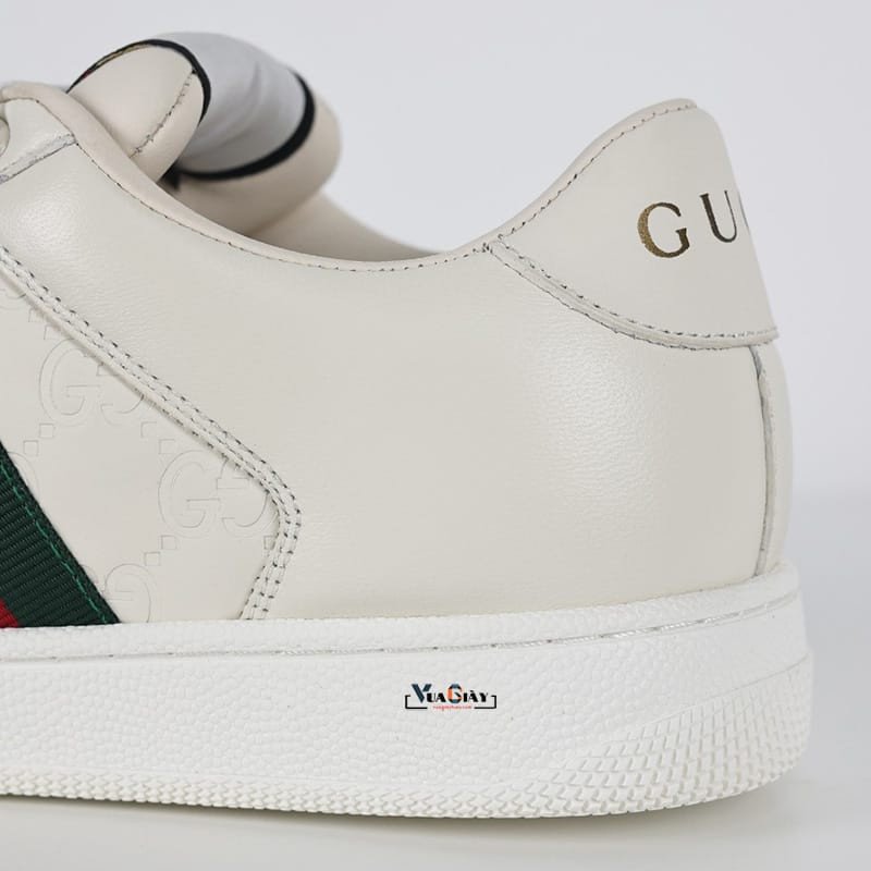 Đôi giày Gucci Screener trắng cổ điển mang dấu ấn Sơn Tùng