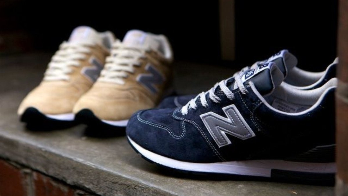 Đôi giày New Balance 996 với phối màu trung tính, dễ dàng kết hợp trang phục