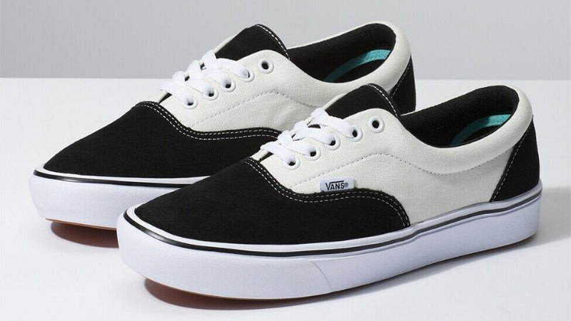 Đôi giày thể thao nữ Vans ComfyCush kẻ caro trắng đen êm ái
