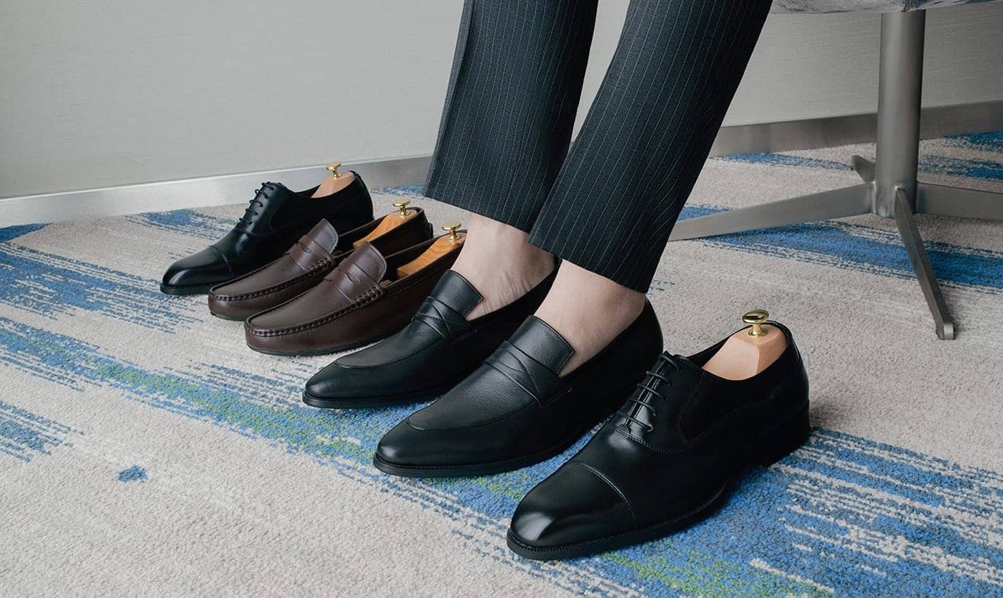 Dụng cụ chăm sóc giày da nam, bao gồm xi đánh giày, bàn chải, cây giữ form giày