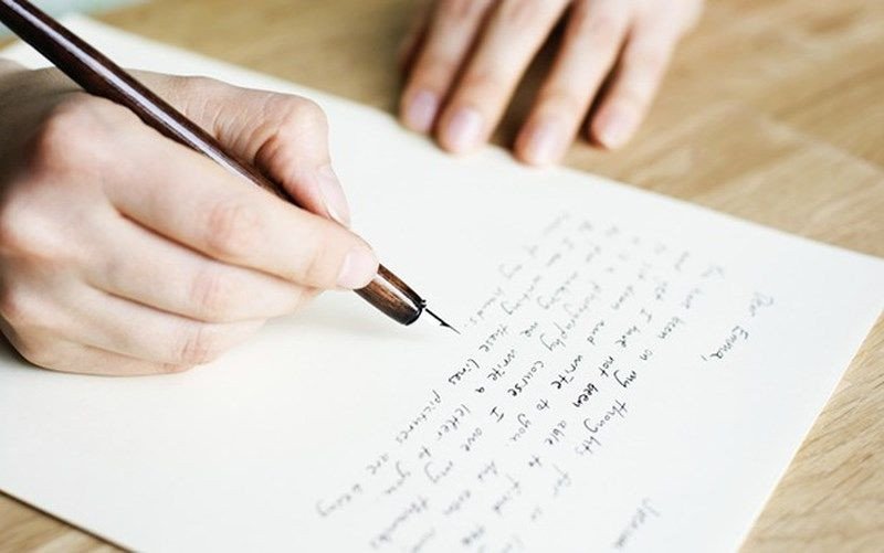 Giao dịch mua bán nhà đất giấy tay tiềm ẩn rủi ro pháp lý, cần cẩn trọng để tránh tranh chấp