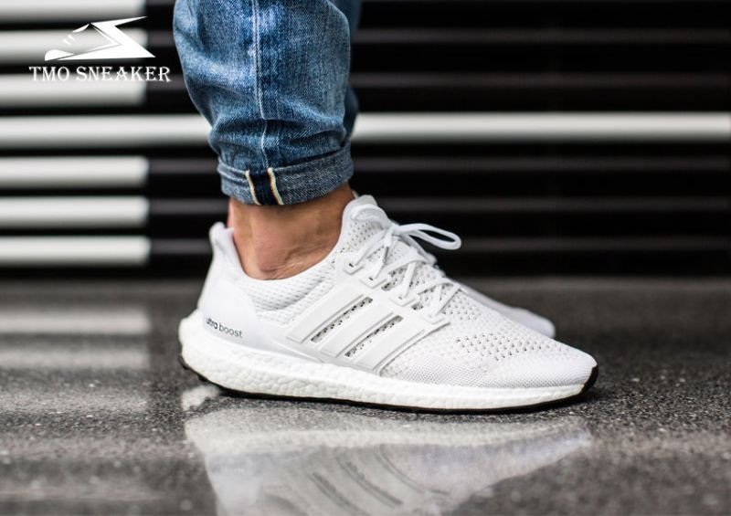 Giày Adidas Ultra Boost 4.0 Triple White, một đôi giày thể thao hot 2025 năng động và thoải mái
