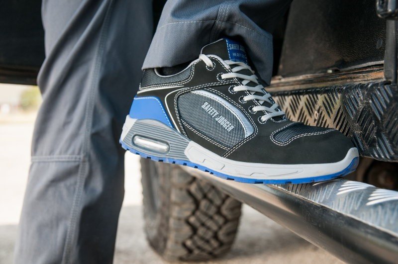 Giày bảo hộ Safety Jogger Raptor cao cấp, đế cao su rãnh sâu mang lại độ bám chống trơn trượt tối đa