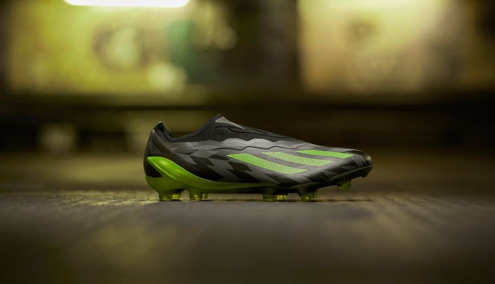 Giày bóng đá Adidas X Crazyfast Crazycharged Pack màu đen xám với họa tiết tia sét