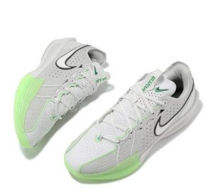 Giày bóng rổ Nike GT Cut 3 Vapor Green nổi bật với tông màu xanh lá