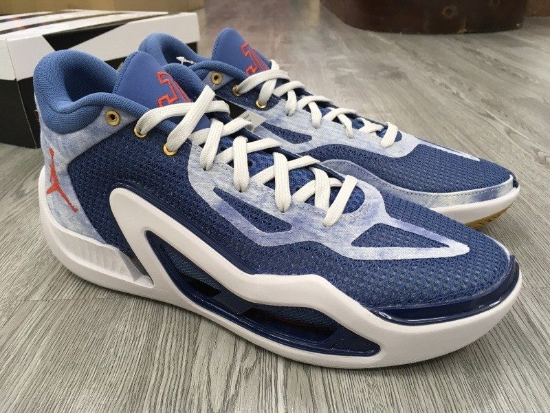 Giày bóng rổ trẻ em Nike Jordan Tatum 1 Denim