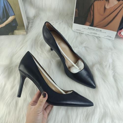 Giày cao gót nữ màu be thanh lịch