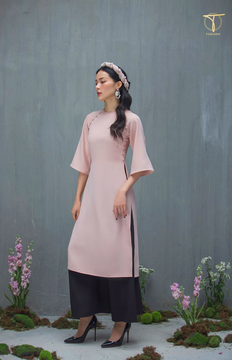 Giày cao gót thanh lịch mix cùng áo dài nữ