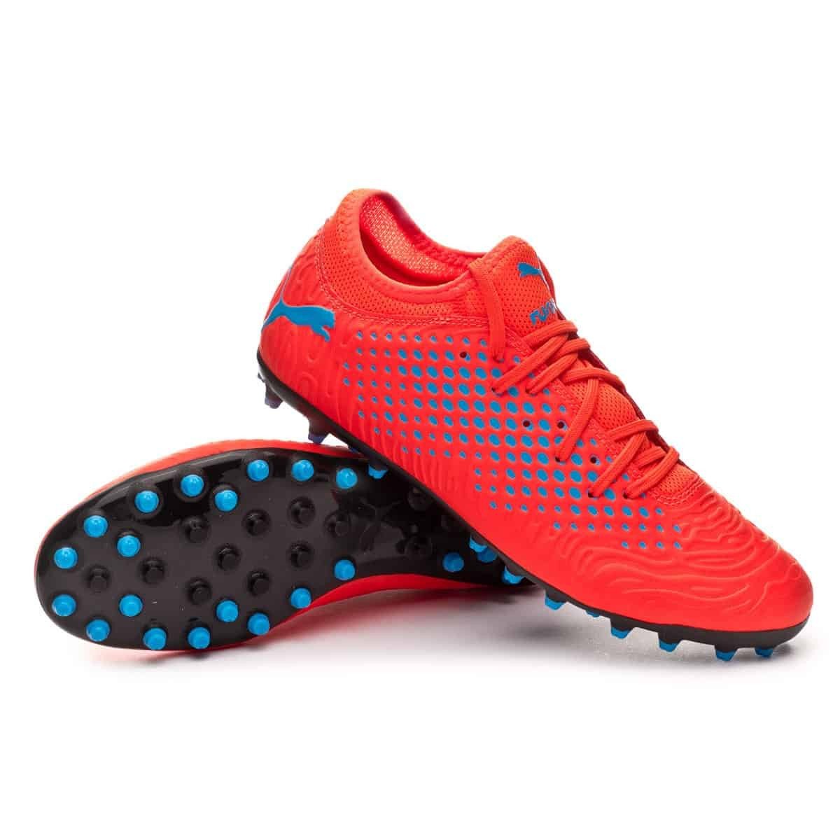 Giày đá bóng đinh MG Puma với thiết kế tối ưu cho khả năng bám sân cỏ nhân tạo