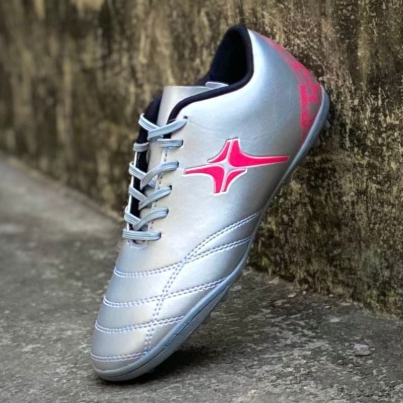 Giày đá bóng Iwin năng động