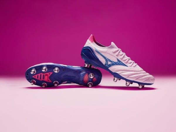 Giày đá bóng Mizuno