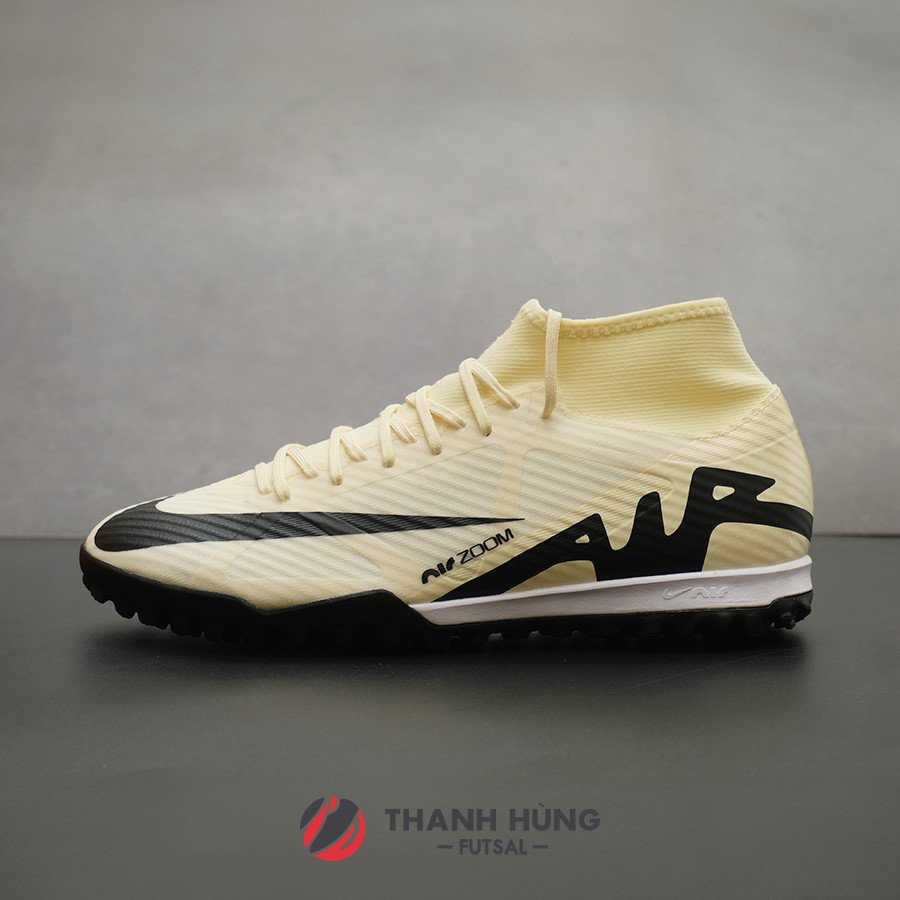 Giày đá bóng Nike Superfly 9 màu xanh dương với đế TF chuyên dụng
