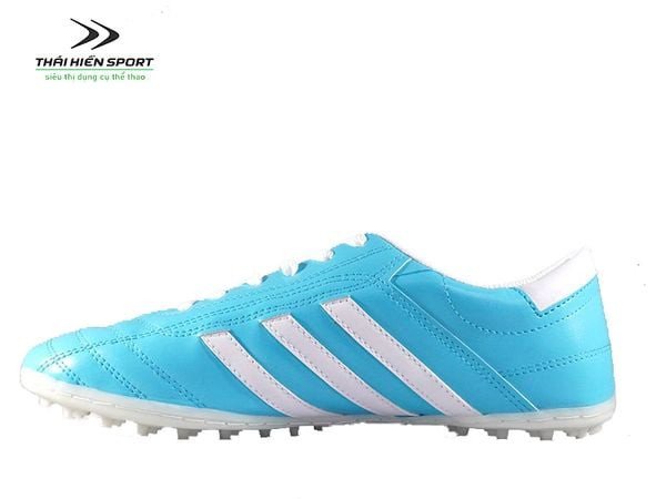 Chọn **top giày đá bóng sân cỏ nhân tạo dưới 300k** đỉnh nhất