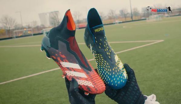 Giầy đinh đá bóng chuyên nghiệp Adidas Predator dành cho cầu thủ kiểm soát