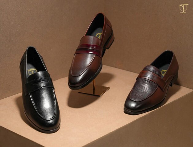 Giày Loafer da bò lịch lãm phối cùng vest cho buổi lễ tốt nghiệp