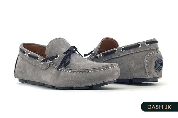 Giày lười da lộn Duca Di Morrone từ Mii Shop, nét bụi bặm trẻ trung